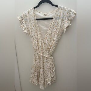 Billabong White Floral Mini Dress in Size M
